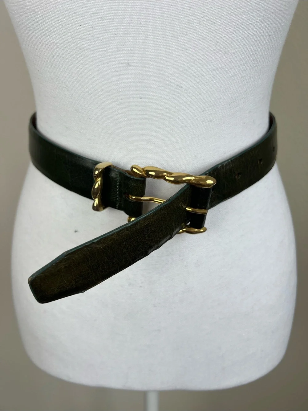 VTG Linda Allard Ellen Tracy Green Buffalo Calf Leather Belt Gold Buckle Small